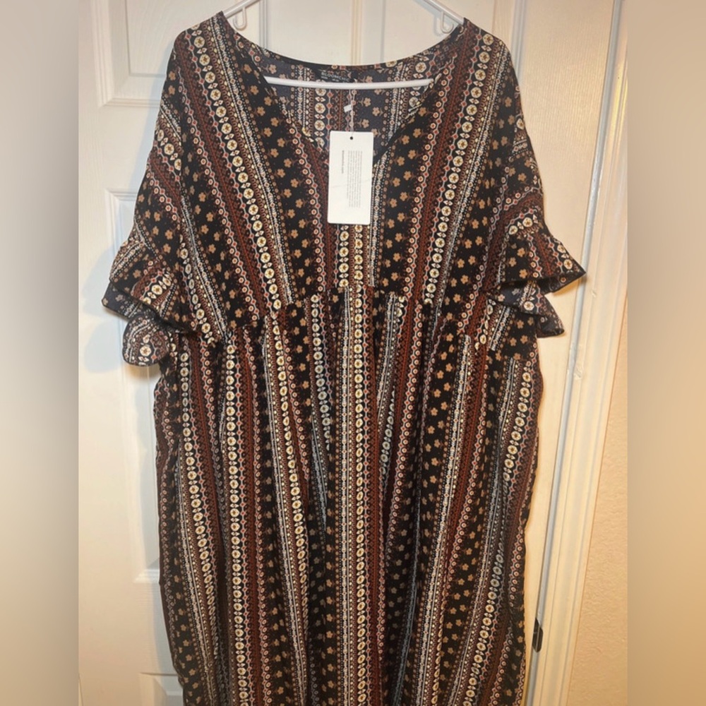 BloomChic Black and Brown Patterned Midi Dress Size 26